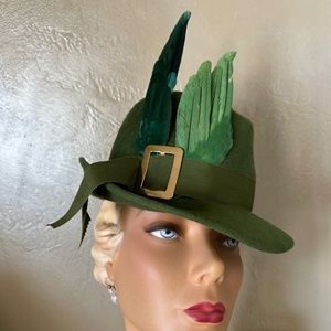 FUN-TASTIC VINTAGE OLIVE FUR FELT FEDORA WITH GROSGRAIN BAND + 2 FEATHER "WINGS"